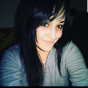 Meet your Posher, Danielle